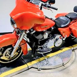 " 2012 LIMITED EDITION HARLEY DAVIDSON STREET GLIDE "
