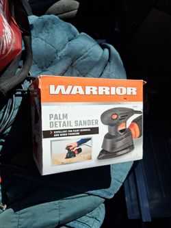 Palm detail sander