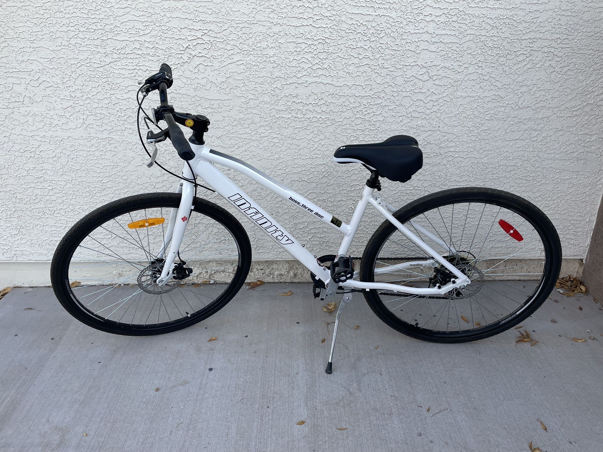 Infinity Boss Three Disc Bike - Shimano 7 Speed - Unisex Bicycle