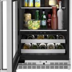 KitchenAid 23.75-in  Stainless Steel Built-In/Freestanding Beverage Refrigerator with Glass Door