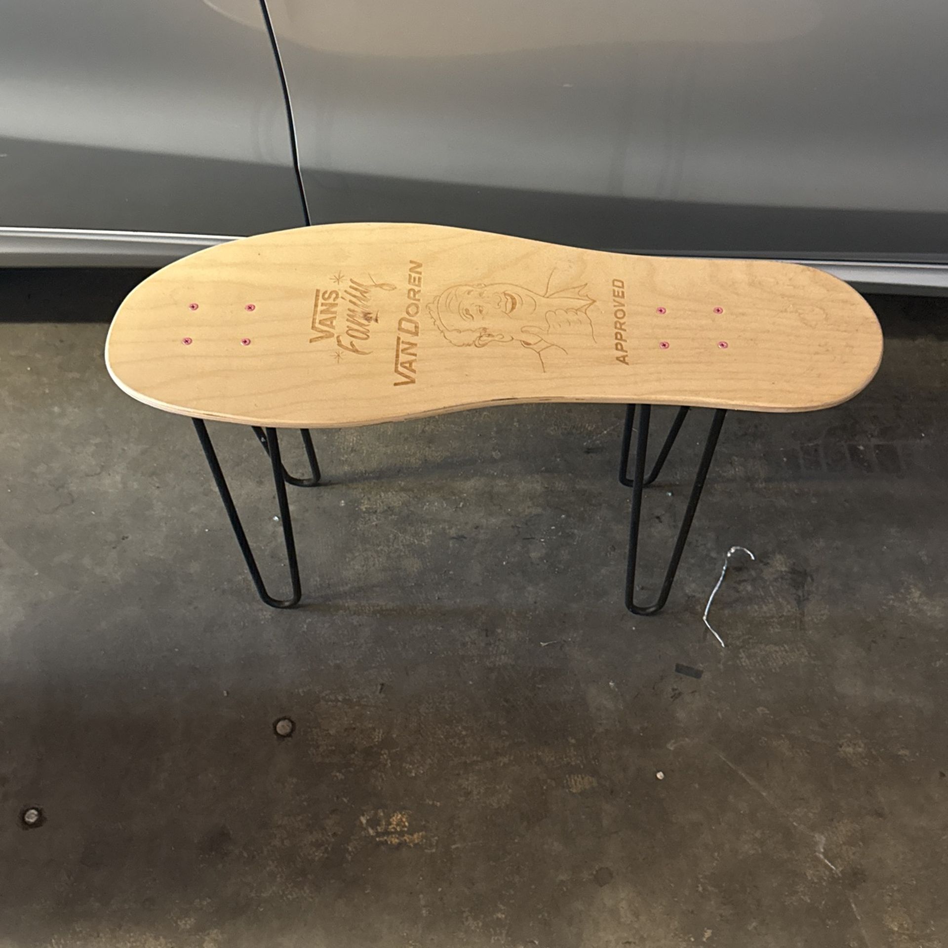 Vans Stool Table Stand