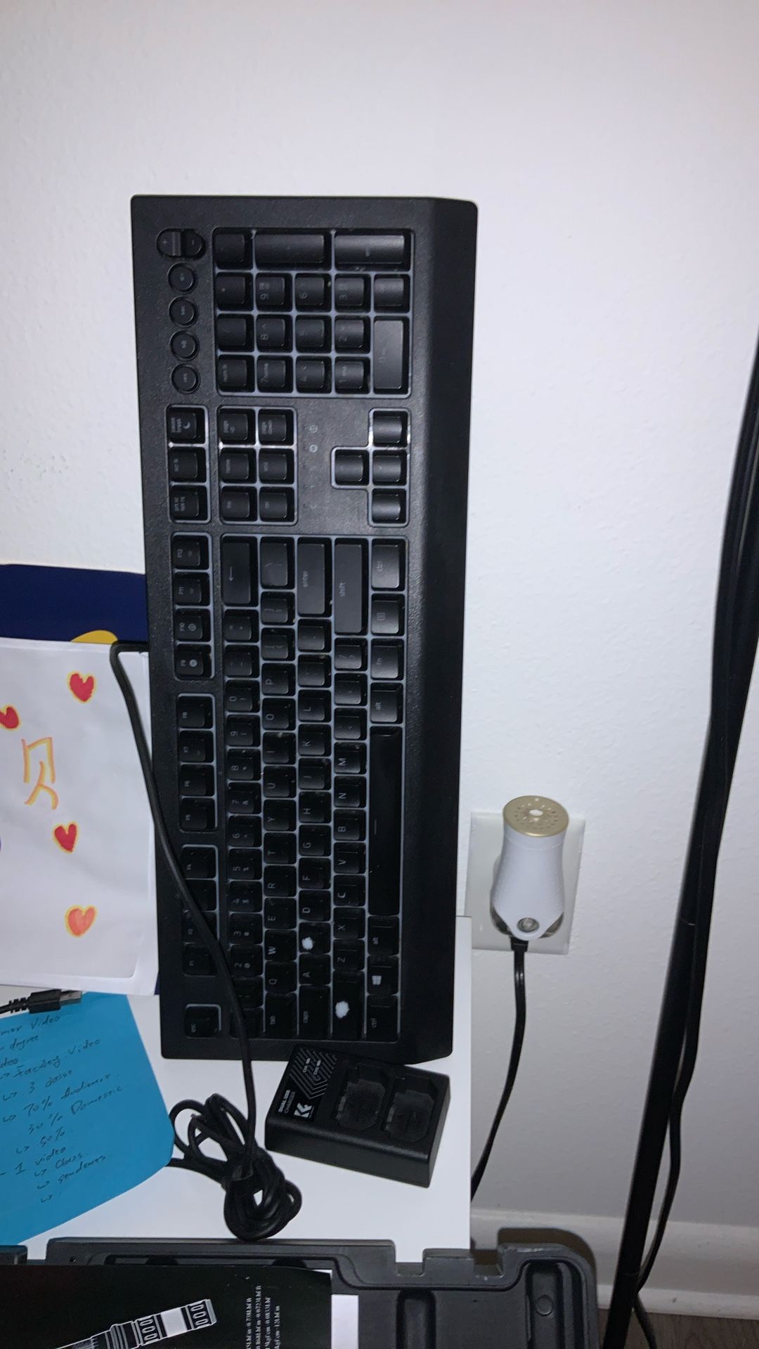 Razer - Cynosa V2 Fullsize Wired Gaming keyboard with RGB backlighting