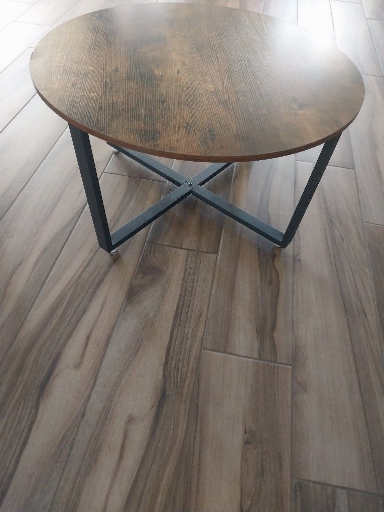 Coffee Table 46" Round Small Scratch