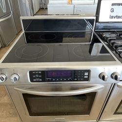 Kitchen Aid Glass Top Electric Stove In Excellent Condition 