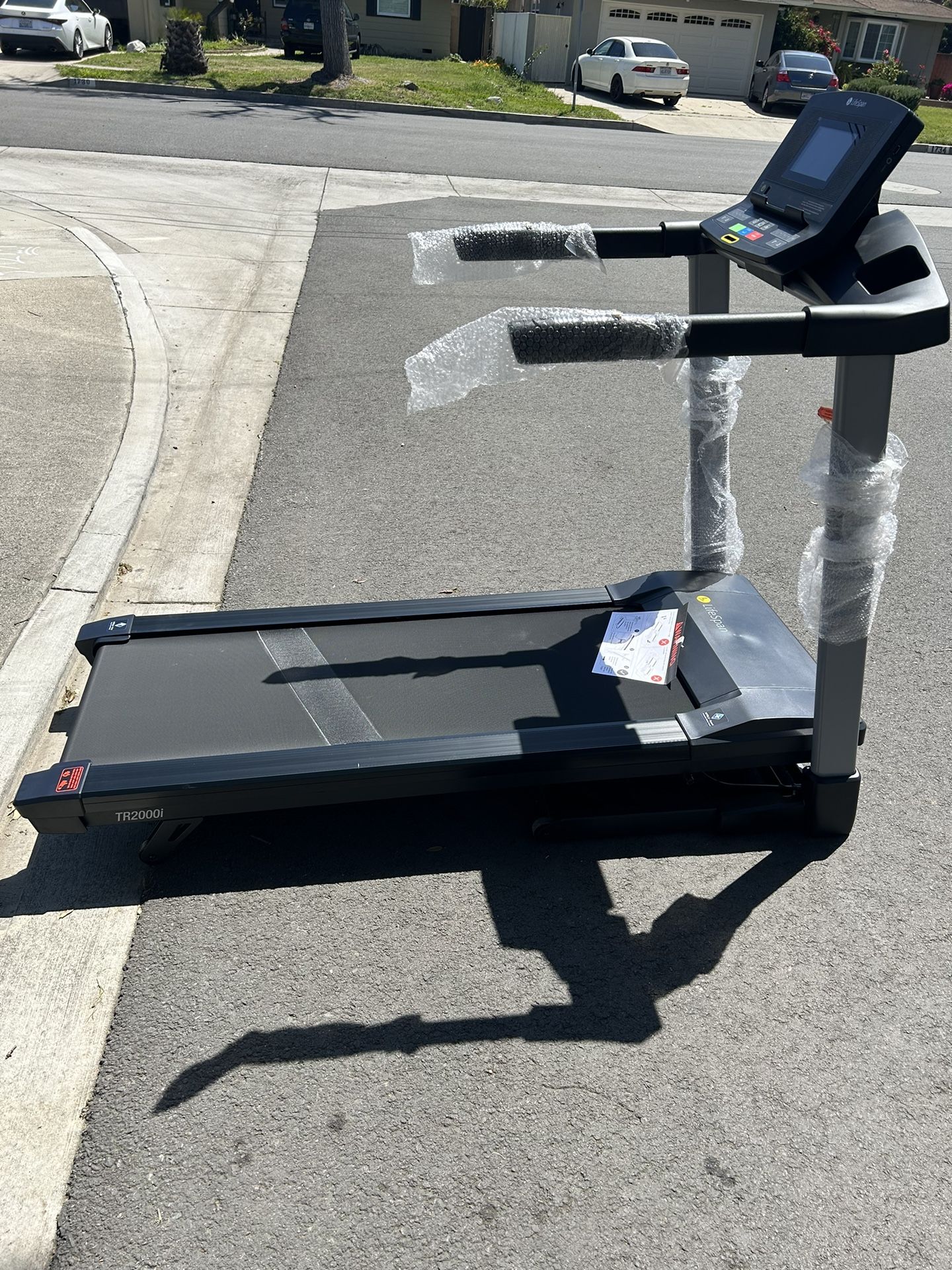 Brand New Tr 2000 Lifespan Treadmill Worth 1740