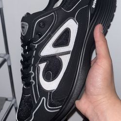 Black B30 Runners 