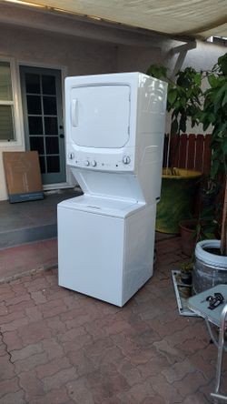 Stackable washer gas dryer