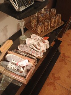 Girls shoes