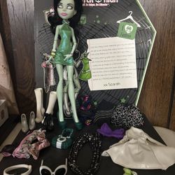 Scarah Screams Monster High Doll