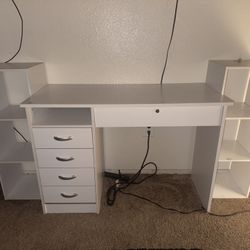 Vanity Desk With Shelfs