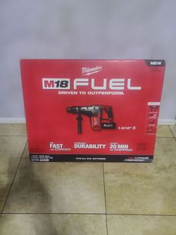 Milwaukee M18 Fuel hammer drill with batteries and charger new