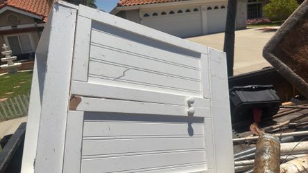 White cabinet
