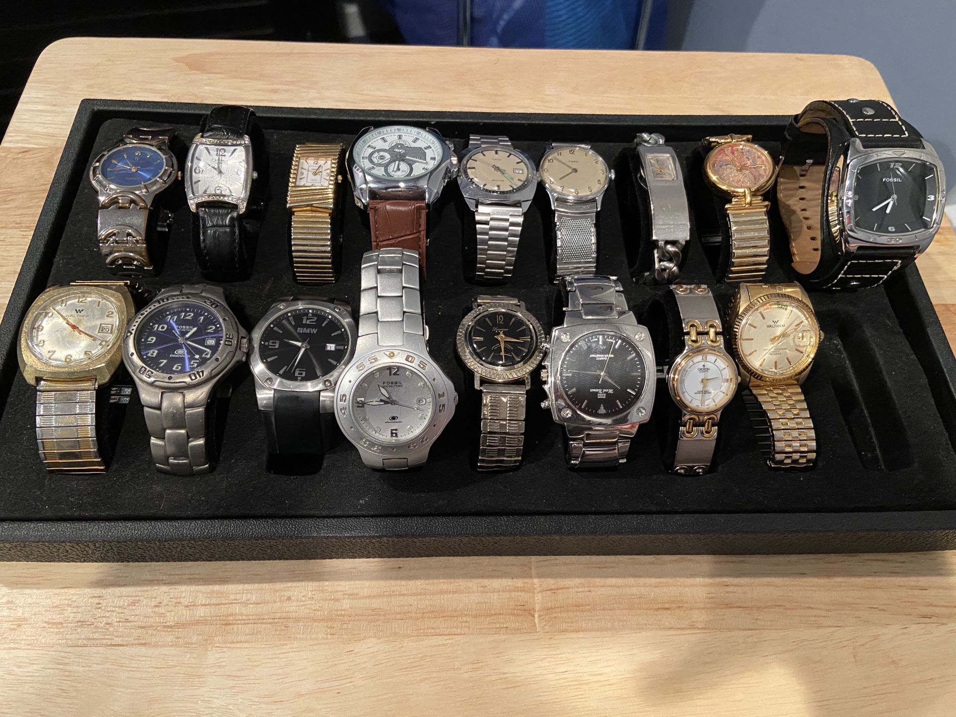 Luxury And Vintage Watch Lot - 17 Watches!