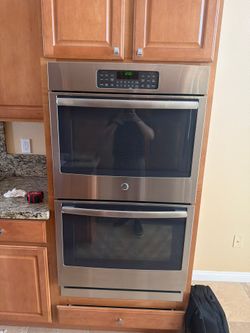 GE Stainless Steel Double Electric Wall Oven, Built-In, Good Condition