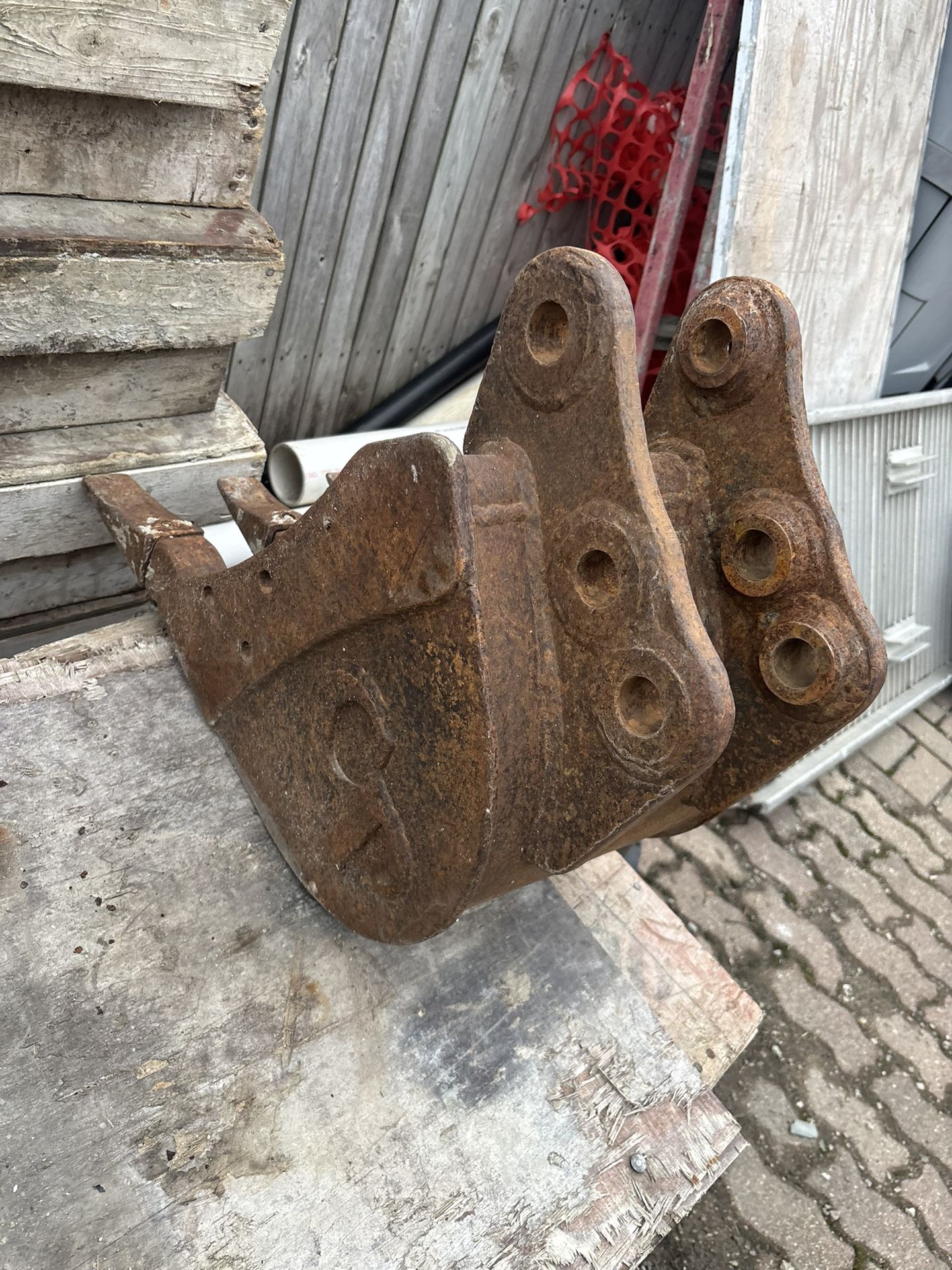12” Years Excavator Bucket Attachment 