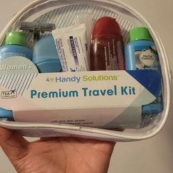 brand new 8 pieces  travel kit 