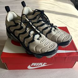 Nike Vapormax Plus