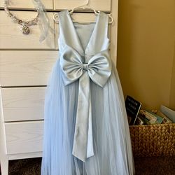 Beautiful Dress for Wedding, Easter or Birthday party 4-5 T