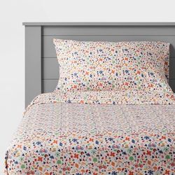 Playtime Microfiber Full Sheet Set - Pillowfort™