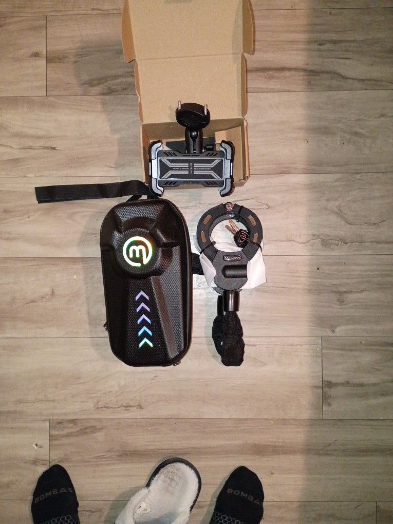 Scooter Lock And Phone Holder Bundle 