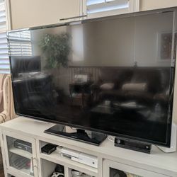 65 inch Samsung HD TV, 120 Hz