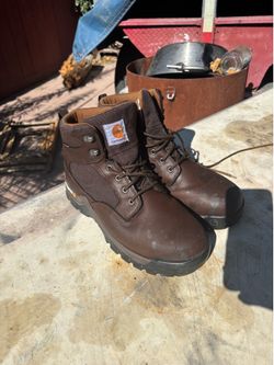 Boots carhartt size 10 1/2 for men good condition