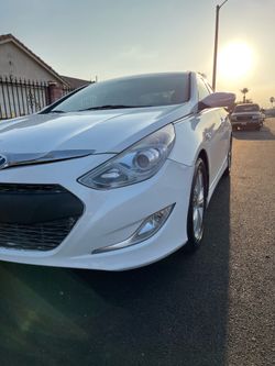 2013 Hyundai Sonata Hybrid