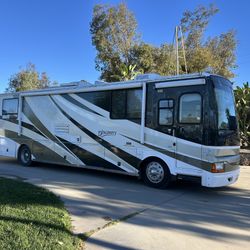2003 Fleetwood Discovery 38U