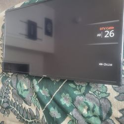 40 Inch Samsung TV With Remote (Great Condition)