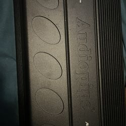Audiopipe 1500 Watt. 