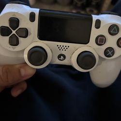 PS4 Controller 