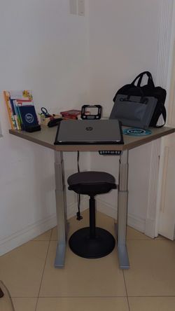 Electric Standing desk with standing chair