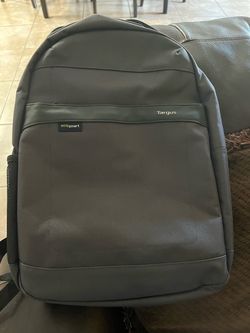 Laptop backpack