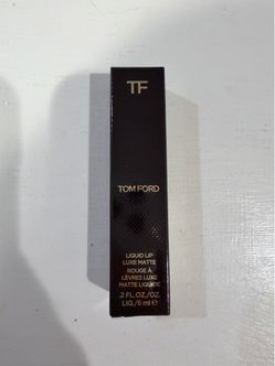 Tom Ford Liquid Lip Luxe Matte 122 Smitten