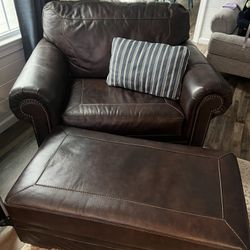 Oversized Leather Chair With Ottoman