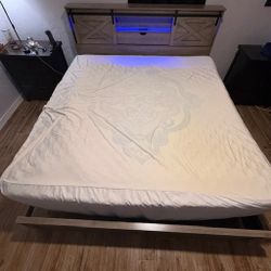 Cal-King Hasuit Farmhouse Bedframe w/storage Bookcase