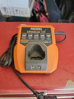 RIDGID R860931 18V Lithium Ion Battery Charger