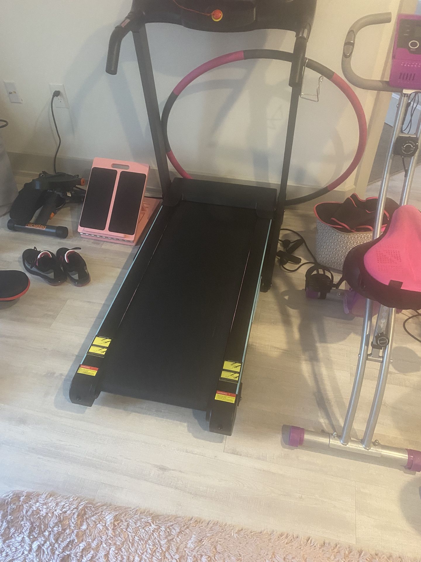 Treadmill $30