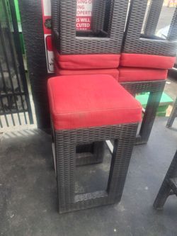 Chairs & stools