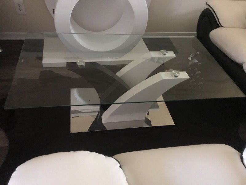 Juego de muebles blanco y negro con mesita de centro , mesita de entrada de la puerta y espejo todo junto
