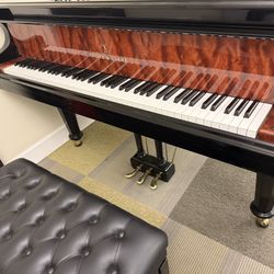 Story & Clark Piano
