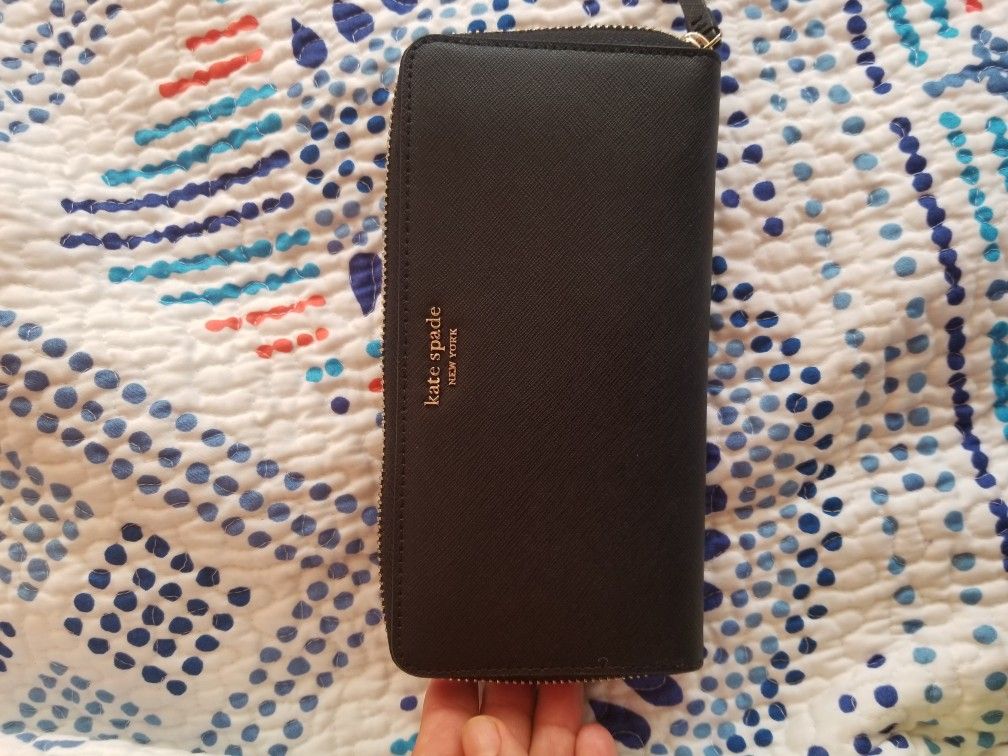 Black kate spade wallet