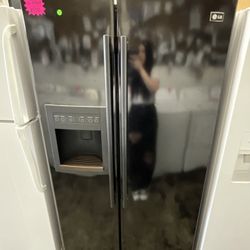 USED LG FRIDGE