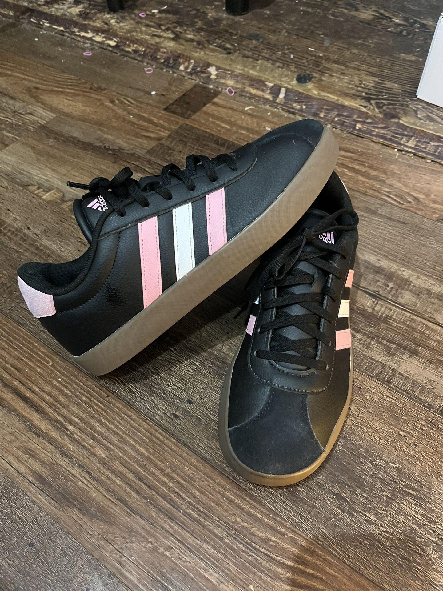 Adidas VL Court Black Pink Gum Size 9 Women S