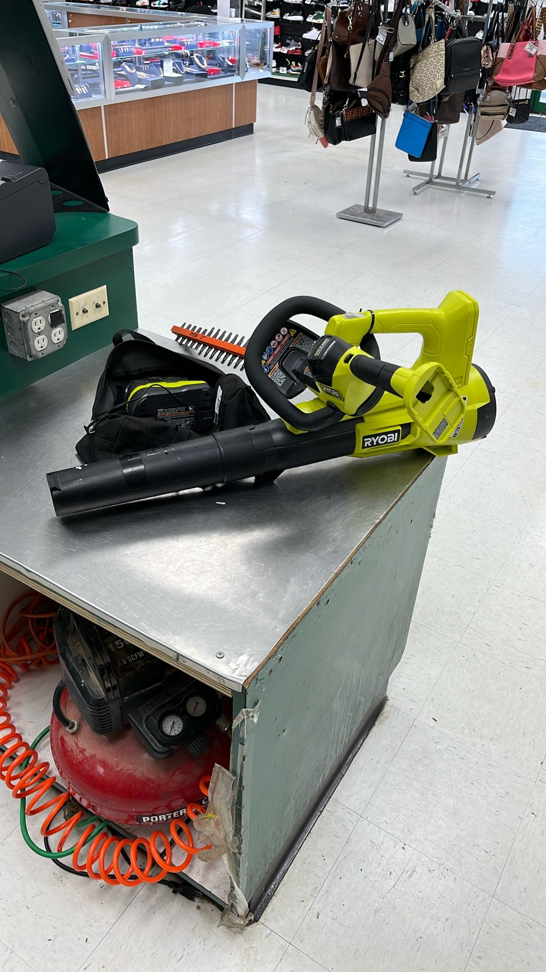 Ryobi Cordless Leaf Blower/hedger Combo With Battery And Charger