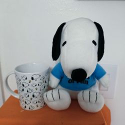 Worlds of Fun Peanut Sitting Snoopy Blue Shirt 9" Plush Stuffed plus Snoopy Mug.