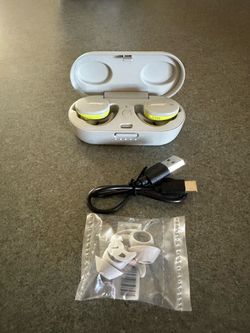 BOSE Sport Earbuds with Noise Cancellation and Charging Station