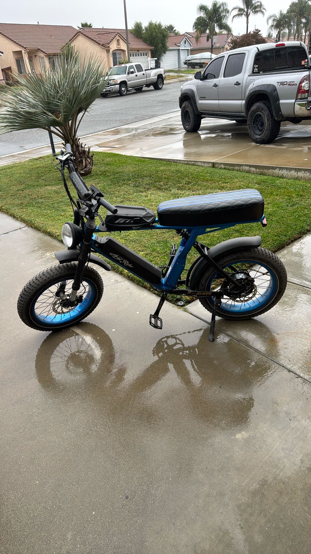 Ariel Rider Electric Bike 