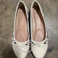 New women flats size 8