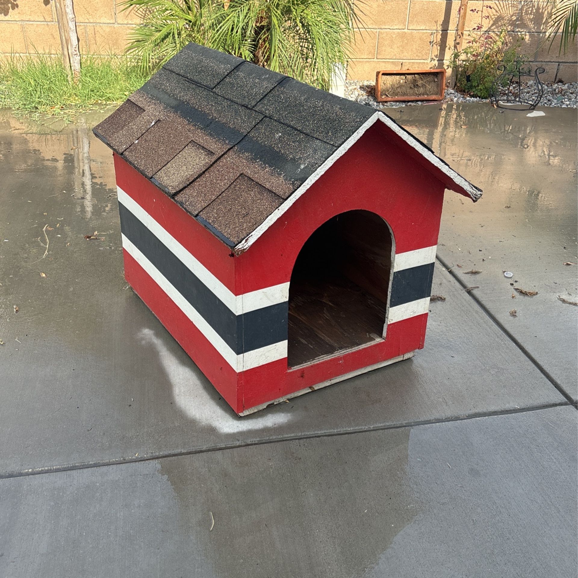 Casita De Perro